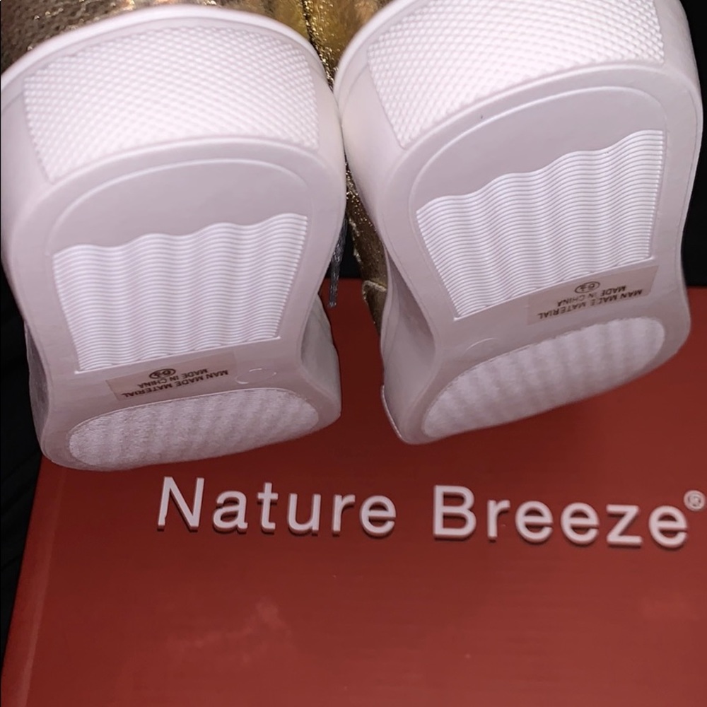 Shoes - Picture 5 of 5